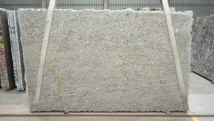Actual Amarello Ornamental slab, bundle BGG1138-65, MSI Seattle warehouse