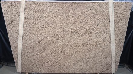 Actual Amarello Ornamental slab, bundle BGQ1132-04, MSI Seattle warehouse