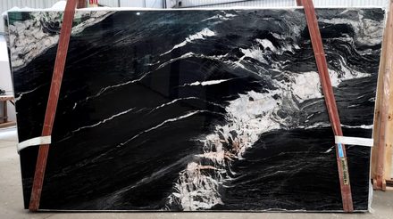 Actual Andes Black slab, bundle BHLV14-89, MSI Seattle warehouse
