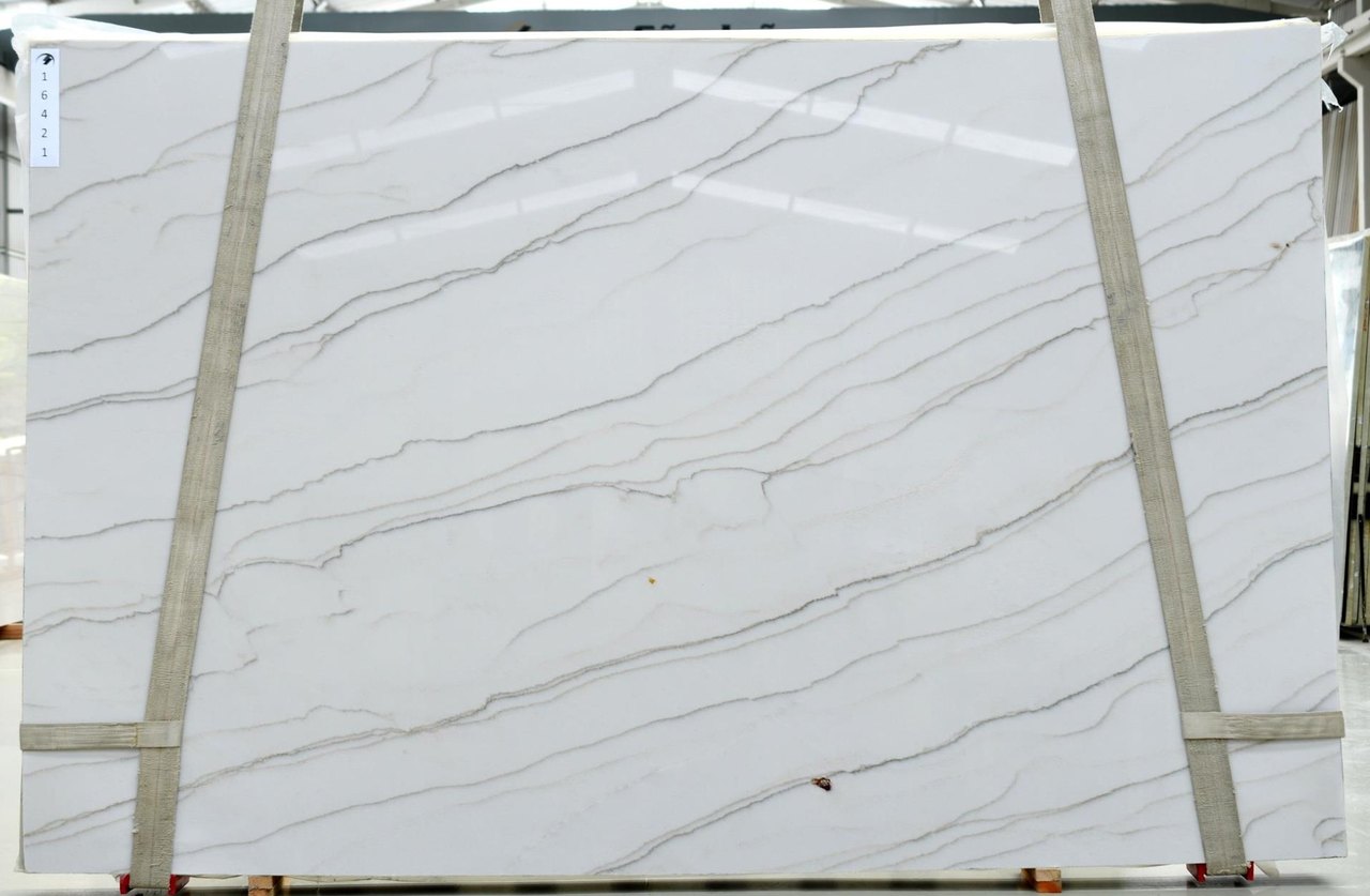 Calacatta Macaubas — full slab