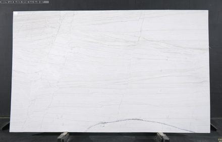 Actual Calacatta Montreal slab, bundle SVS4505-55, MSI Seattle warehouse