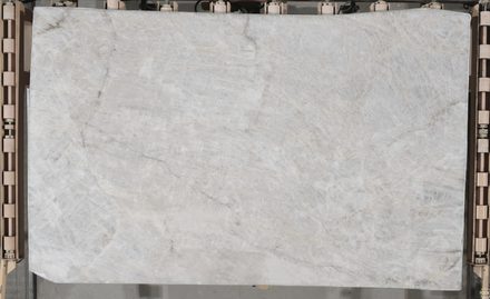 Cristallo quartzite slab