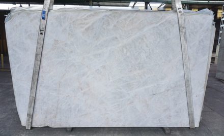 Actual Cristallo slab, bundle SCG313-14, MSI Seattle warehouse