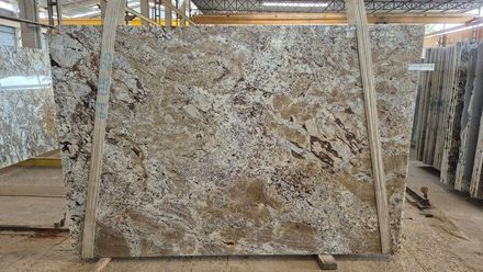 Actual Desert Beach slab, bundle B2M106-26, MSI Seattle warehouse