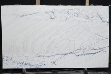 Fantasy Montreal quartzite slab