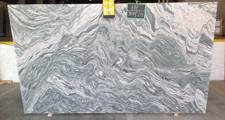Actual Gray Mist slab, bundle SGG236-04, MSI Seattle warehouse