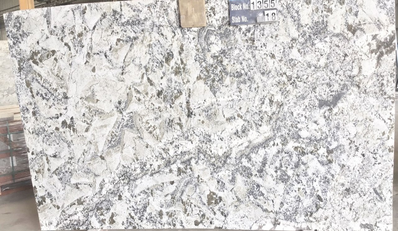 Gray Nuevo — full slab