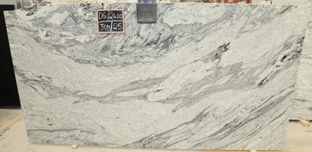 Actual Silver Cloud slab, bundle SDC395-03, MSI Seattle warehouse
