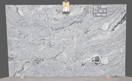 Actual Silver Cloud slab, bundle SSTG75-02, MSI Seattle warehouse