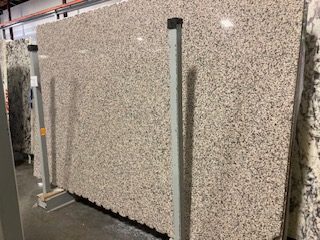 Iberian Sunset · 3cm (1¼″) granite slab