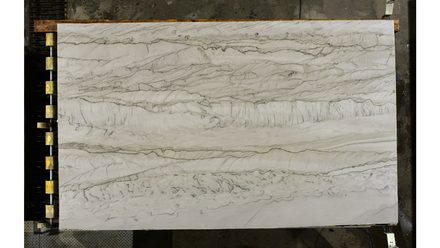 Dakar · 3cm (1¼″) quartzite slab