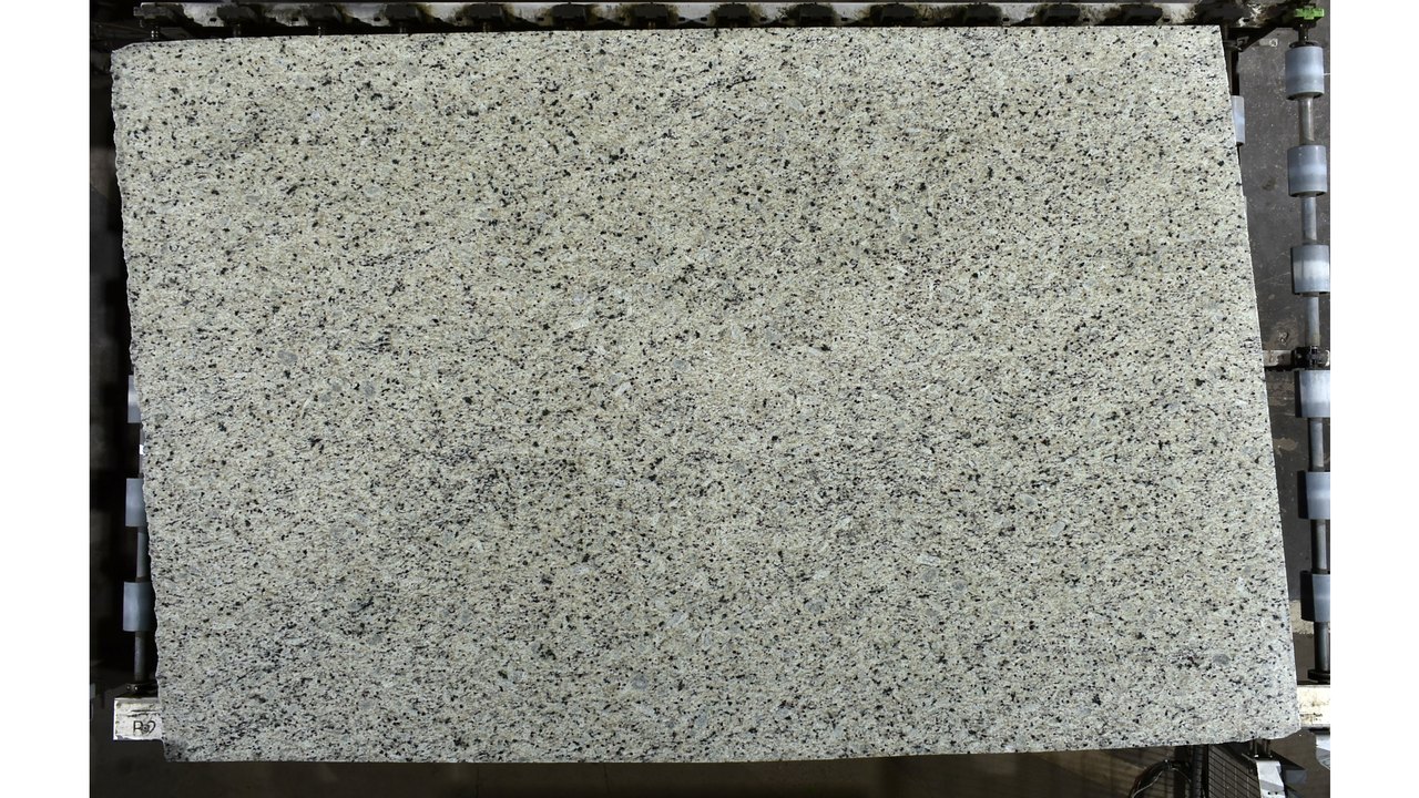 Crema Pearl — full slab
