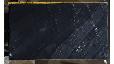 Actual Oihana · 3cm (1¼″) slab, lot 4001133077, Cosentino Center Spokane