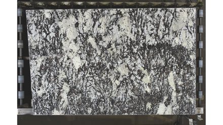 Delicatus Ice · 3cm (1¼″) granite slab