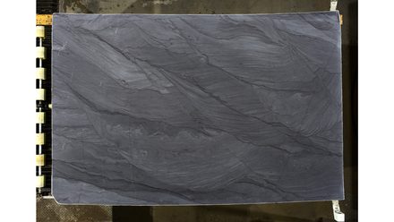Nilo · 3cm (1¼″) quartzite slab
