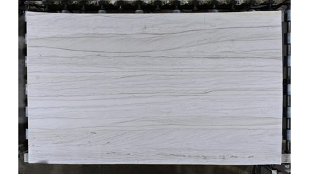 Actual White Macaubas · 3cm (1¼″) slab, lot 4001181402, Cosentino Center Spokane