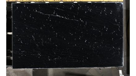 Actual Via Lattea · 3cm (1¼″) slab, lot 4001191548, Cosentino Center Spokane